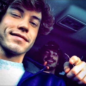 Meet your Posher, Hunter